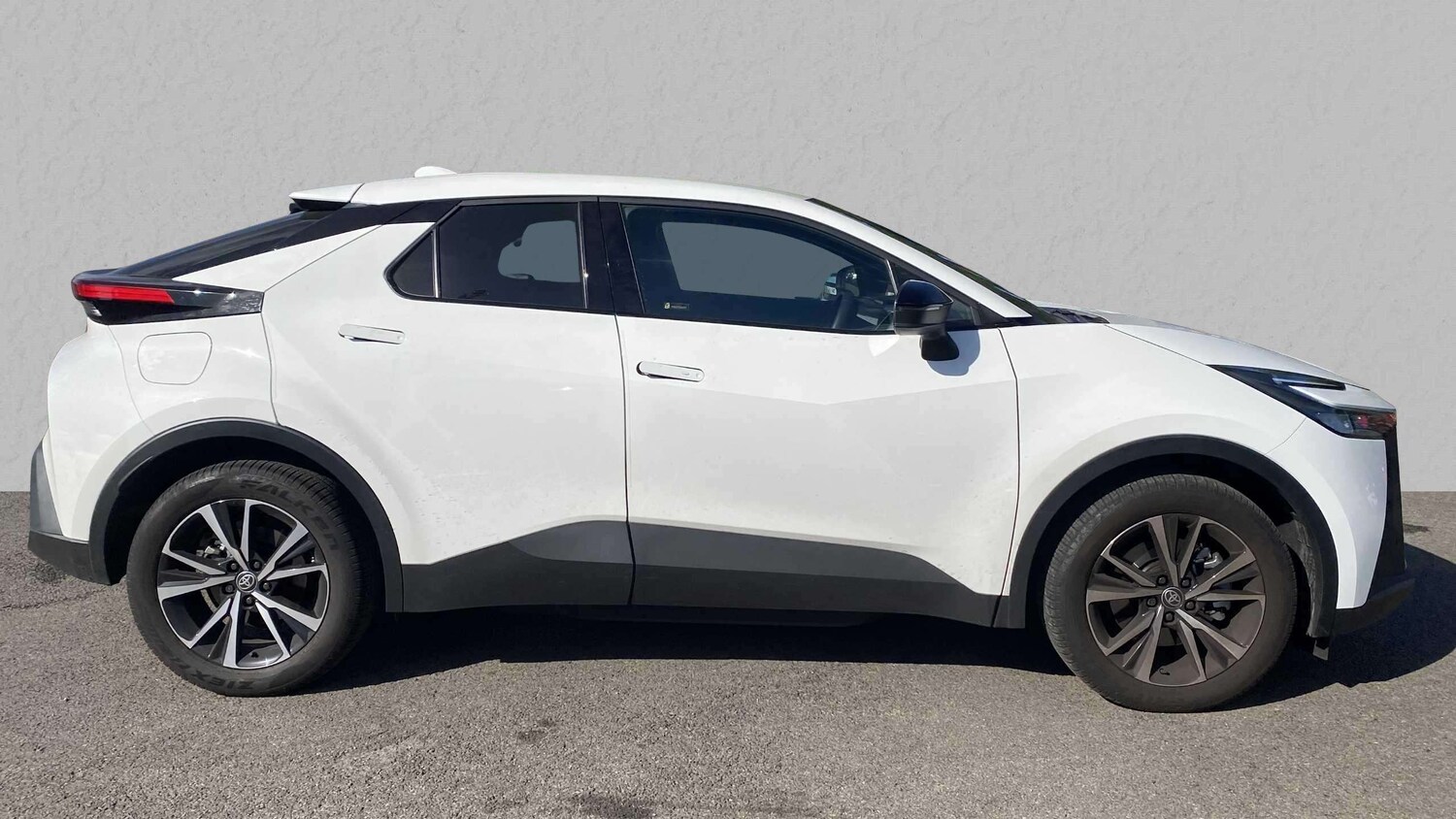 Used Toyota C-HR 2025 for sale - 75981240: Photo 6
