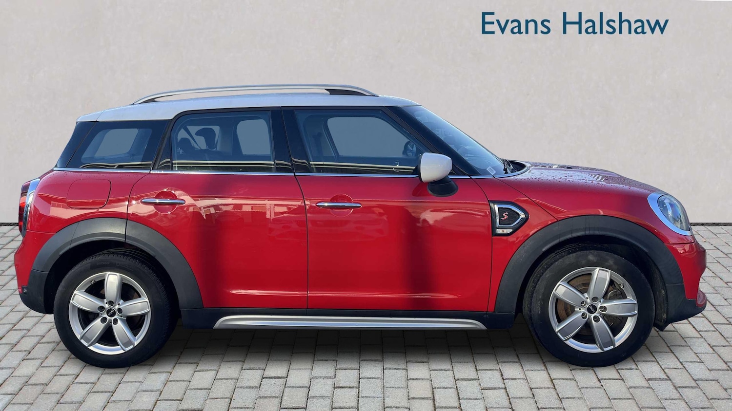 Used MINI Countryman 2019 for sale - 77589178: Photo 2