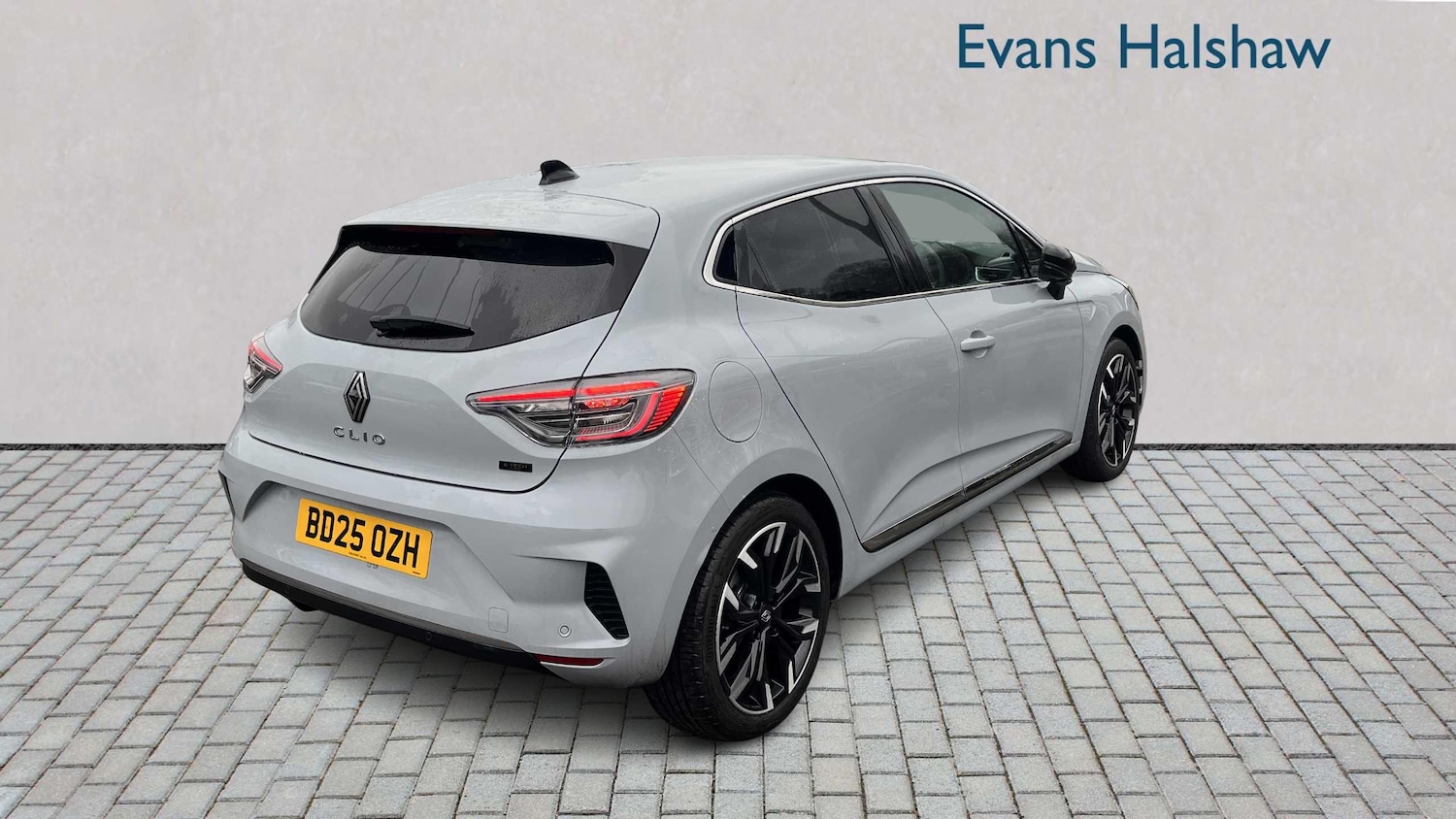 Used Renault Clio 2025 for sale - 77061120: Photo 3