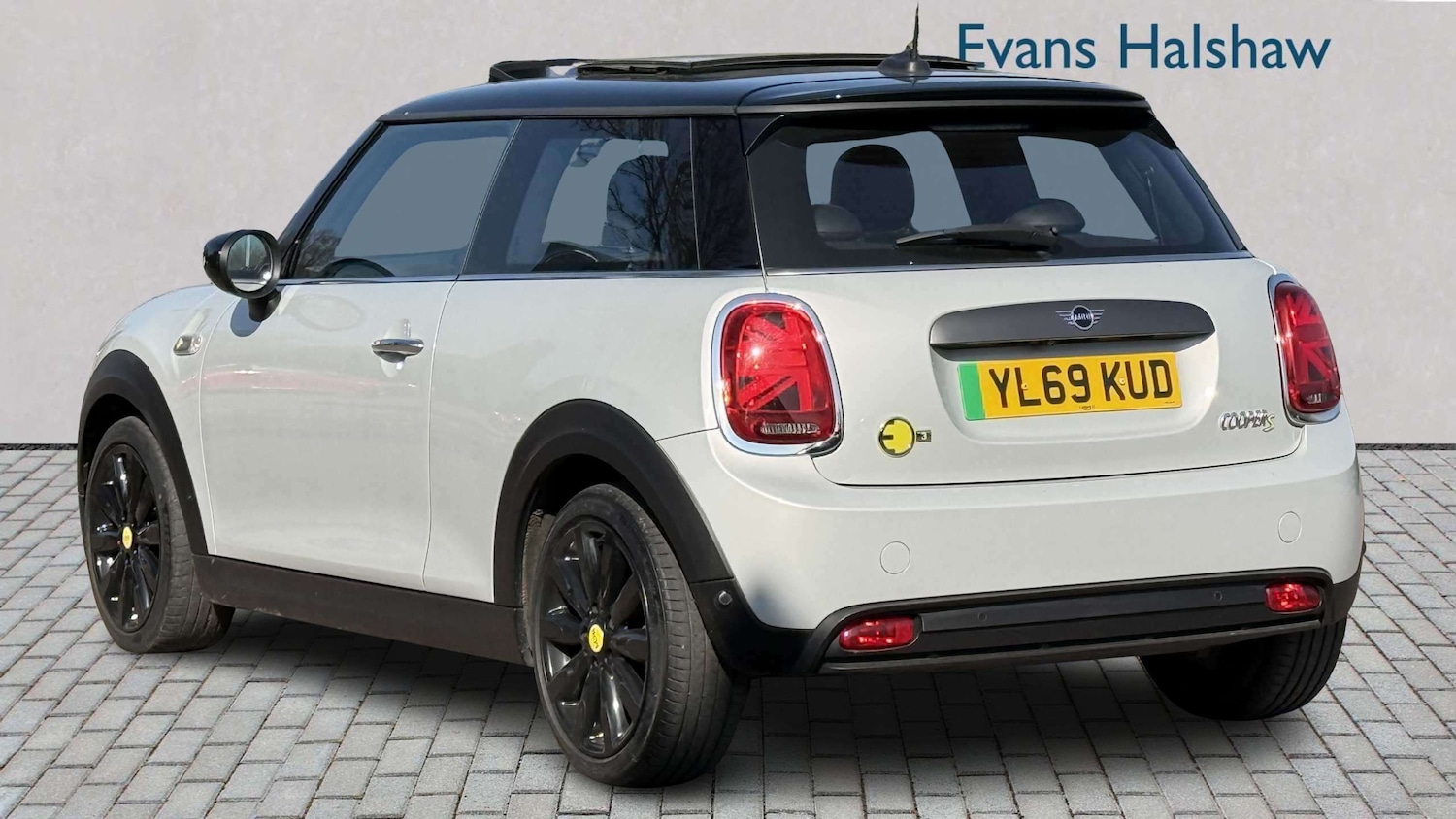 Used MINI Hatch 2020 for sale - 77995765: Photo 2