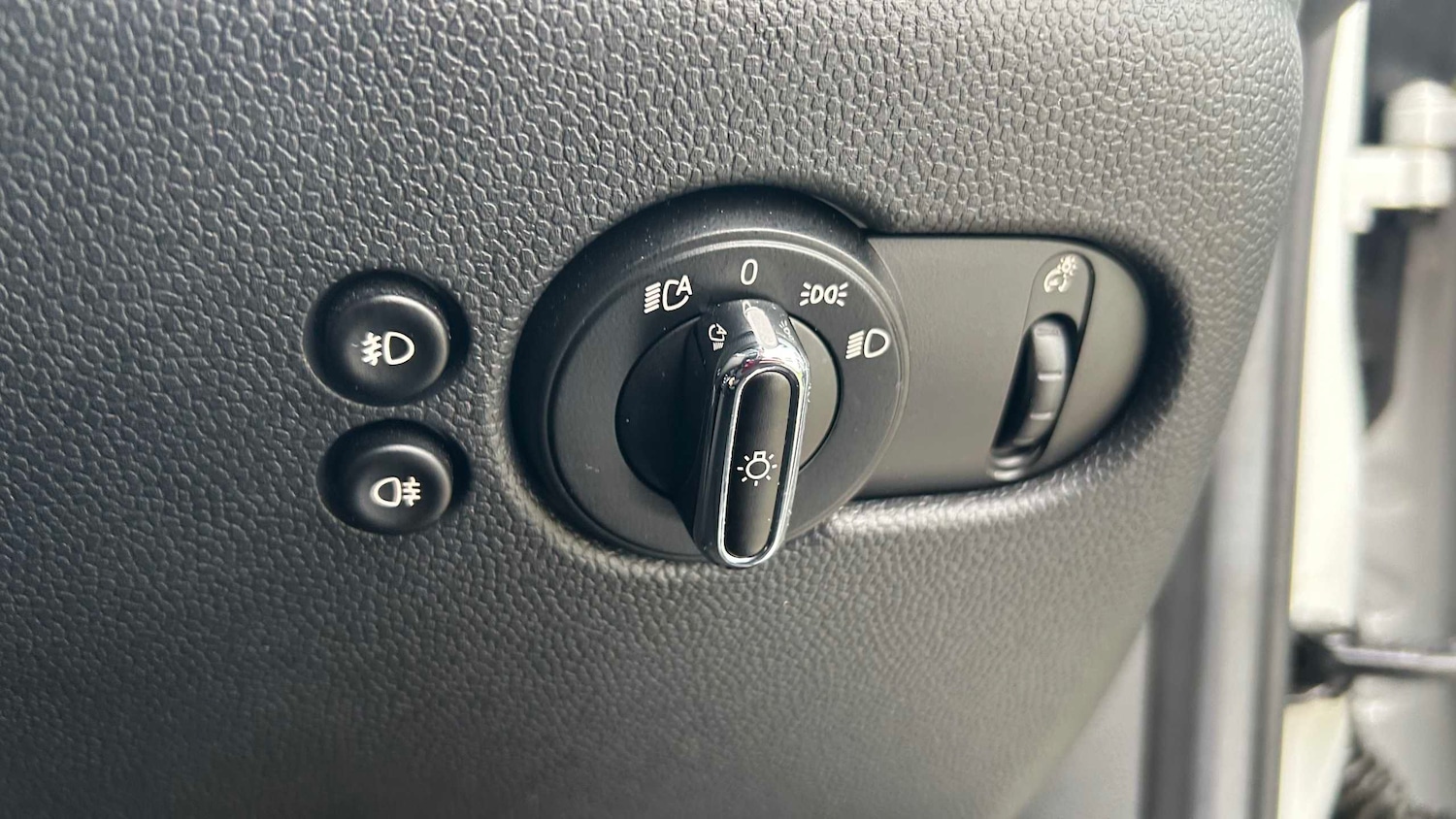 Used MINI Hatch 2020 for sale - 77995765: Photo 24