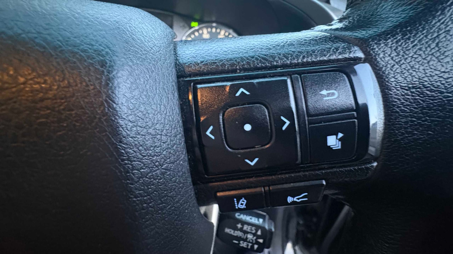 Used Toyota Hilux for sale - 77239926: Photo 16