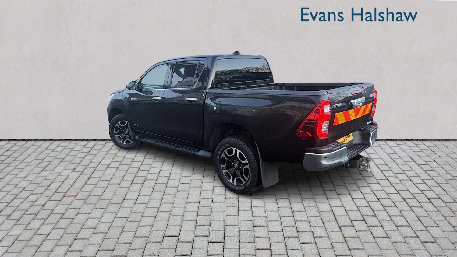 Used Toyota Hilux for sale - 77239926: Photo 2