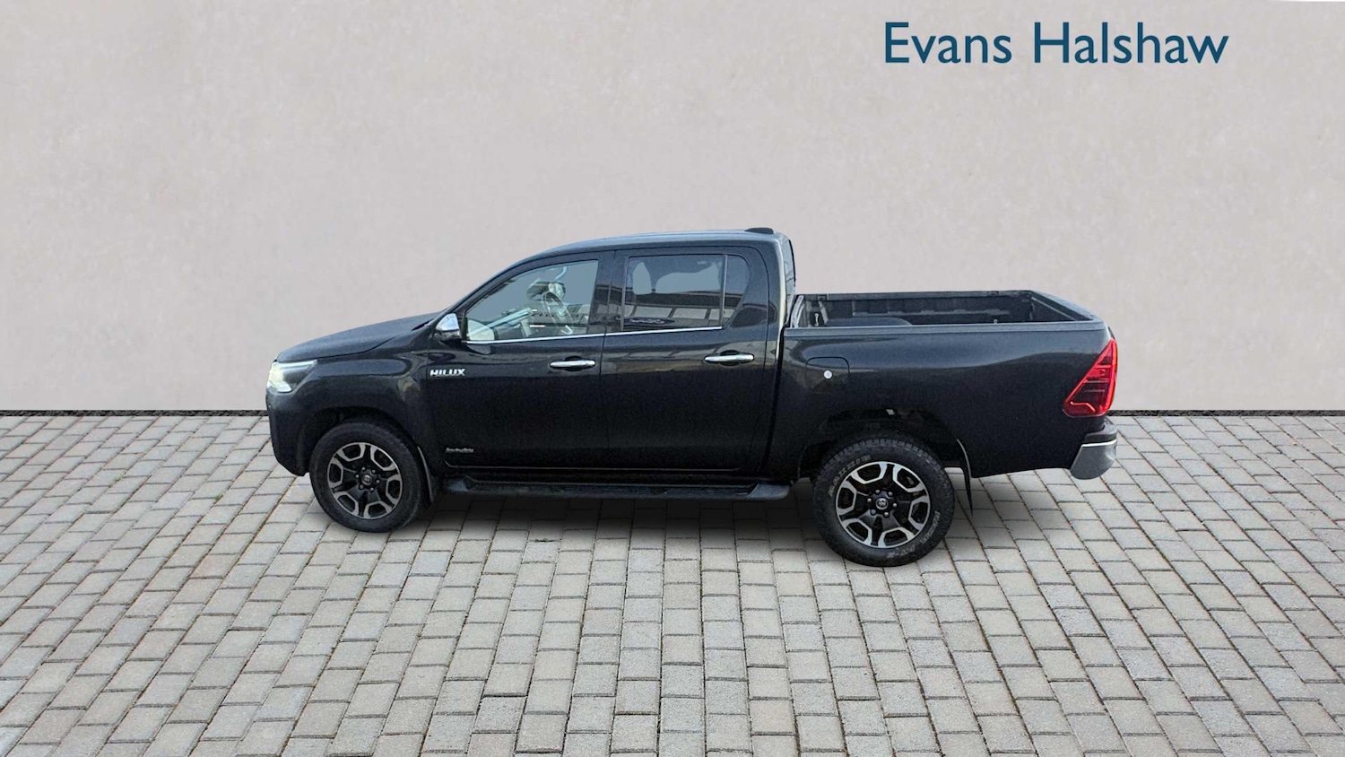 Used Toyota Hilux for sale - 77239926: Photo 3