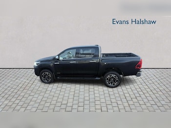 Used Toyota Hilux 2023 for sale - 77239926: Photo