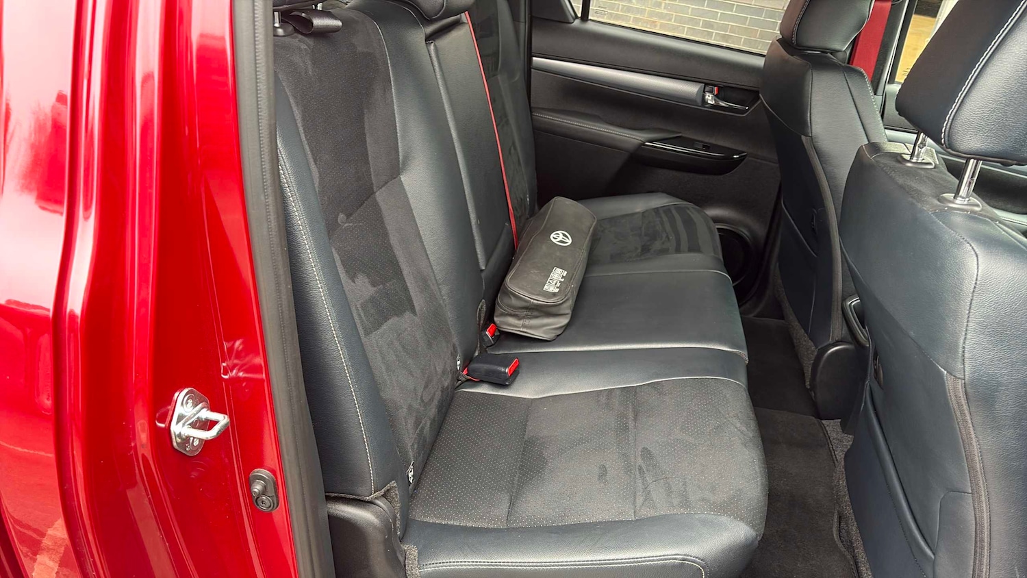 Used Toyota Hilux 2025 for sale - 77811051: Photo 12