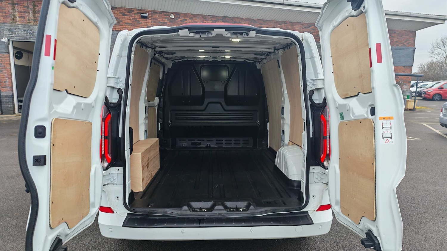 Used Ford Transit Custom 2025 for sale - 77972924: Photo 9