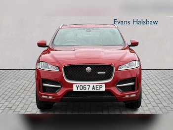 Used Jaguar F-Pace 2017 for sale - 76310789: Photo 2