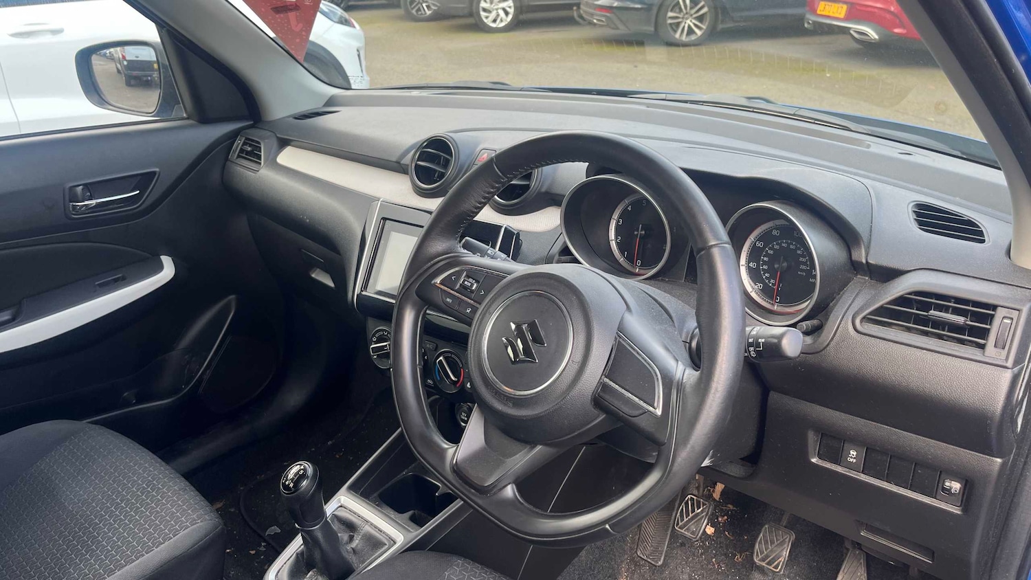 Used Suzuki Swift 2018 for sale - 78090114: Photo 9