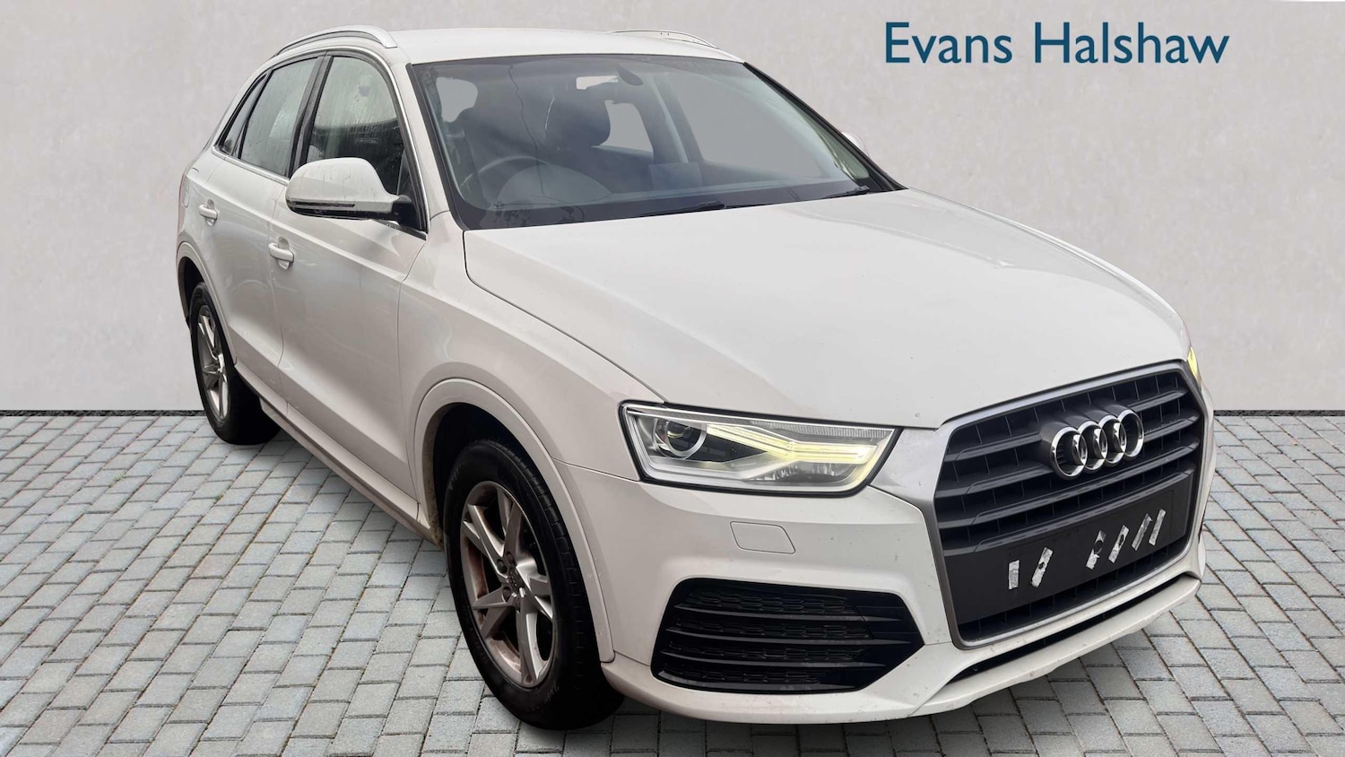 Used Audi Q3 2017 for sale - 76842883: Photo 1