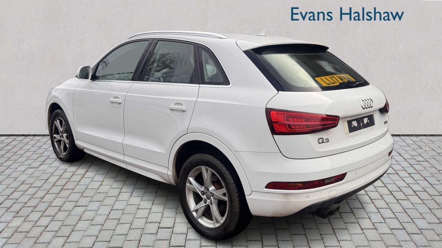 Used Audi Q3 2017 for sale - 76842883: Photo 5