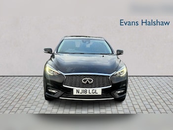 Used Infiniti Q30 2018 for sale - 76705213: Photo