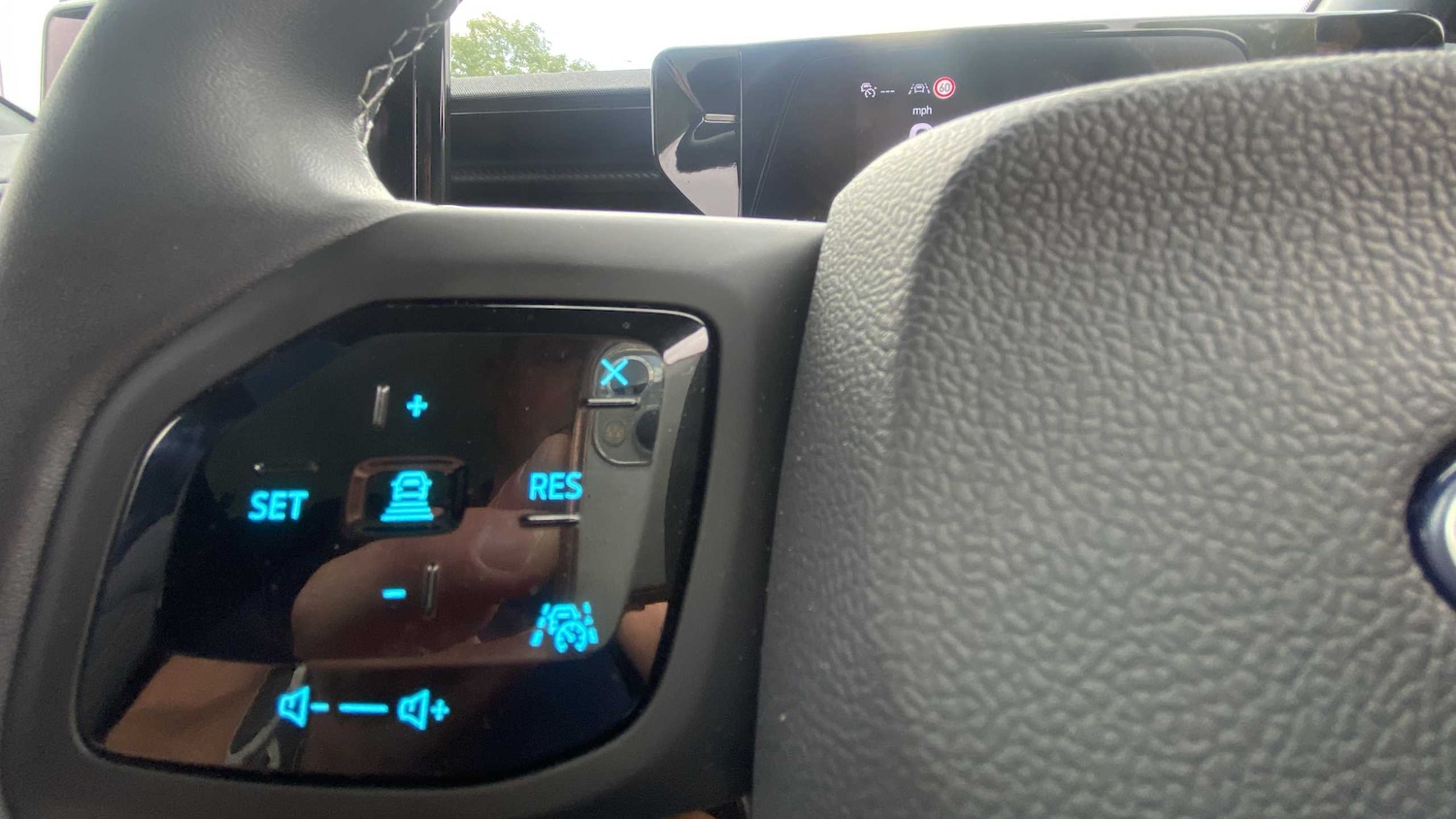 Used Ford Explorer 2024 for sale - 76125967: Photo 10
