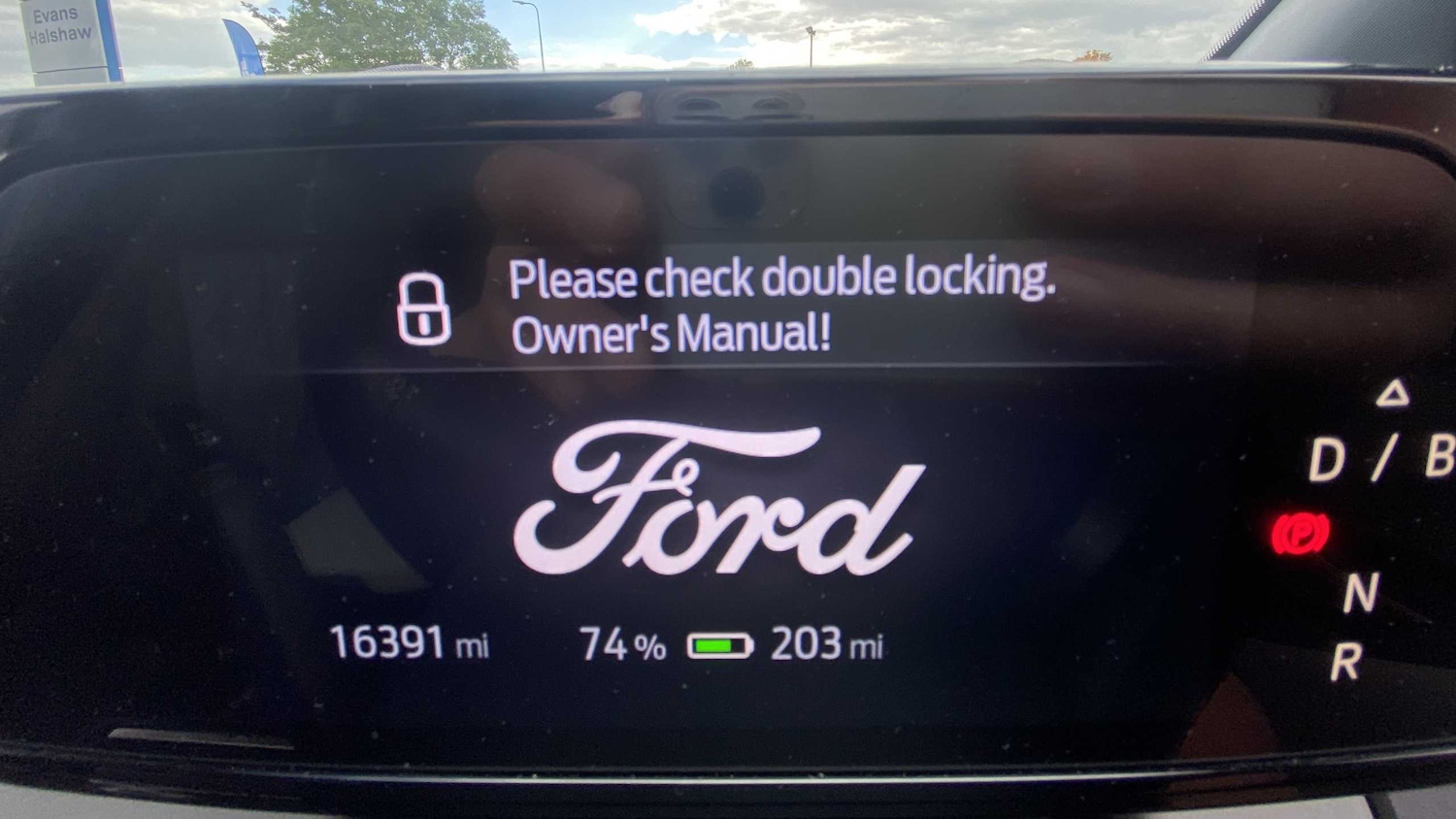 Used Ford Explorer 2024 for sale - 76125967: Photo 12