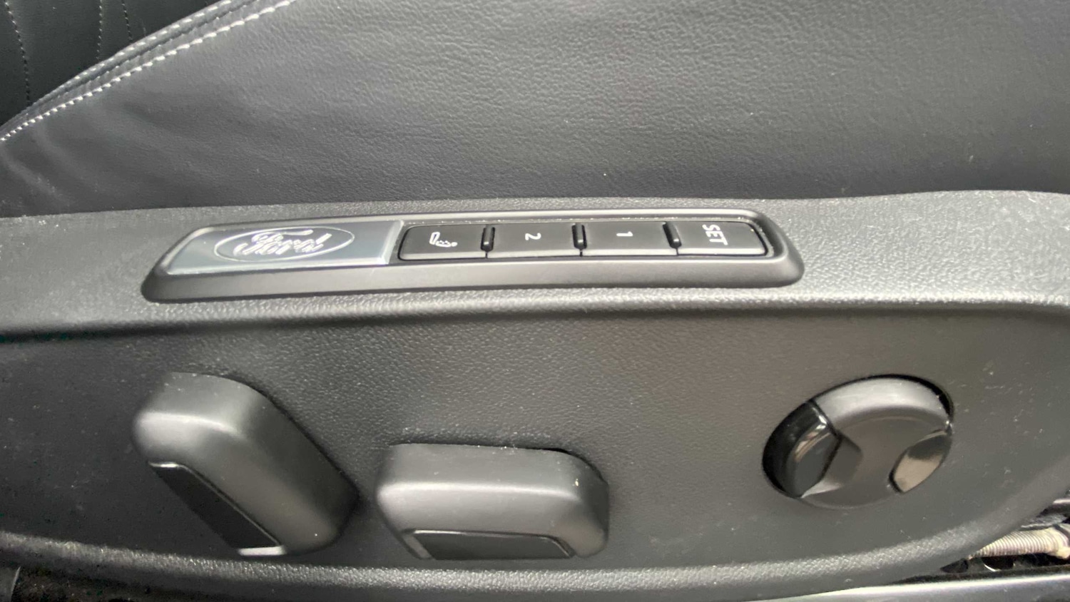 Used Ford Explorer 2024 for sale - 76125967: Photo 8