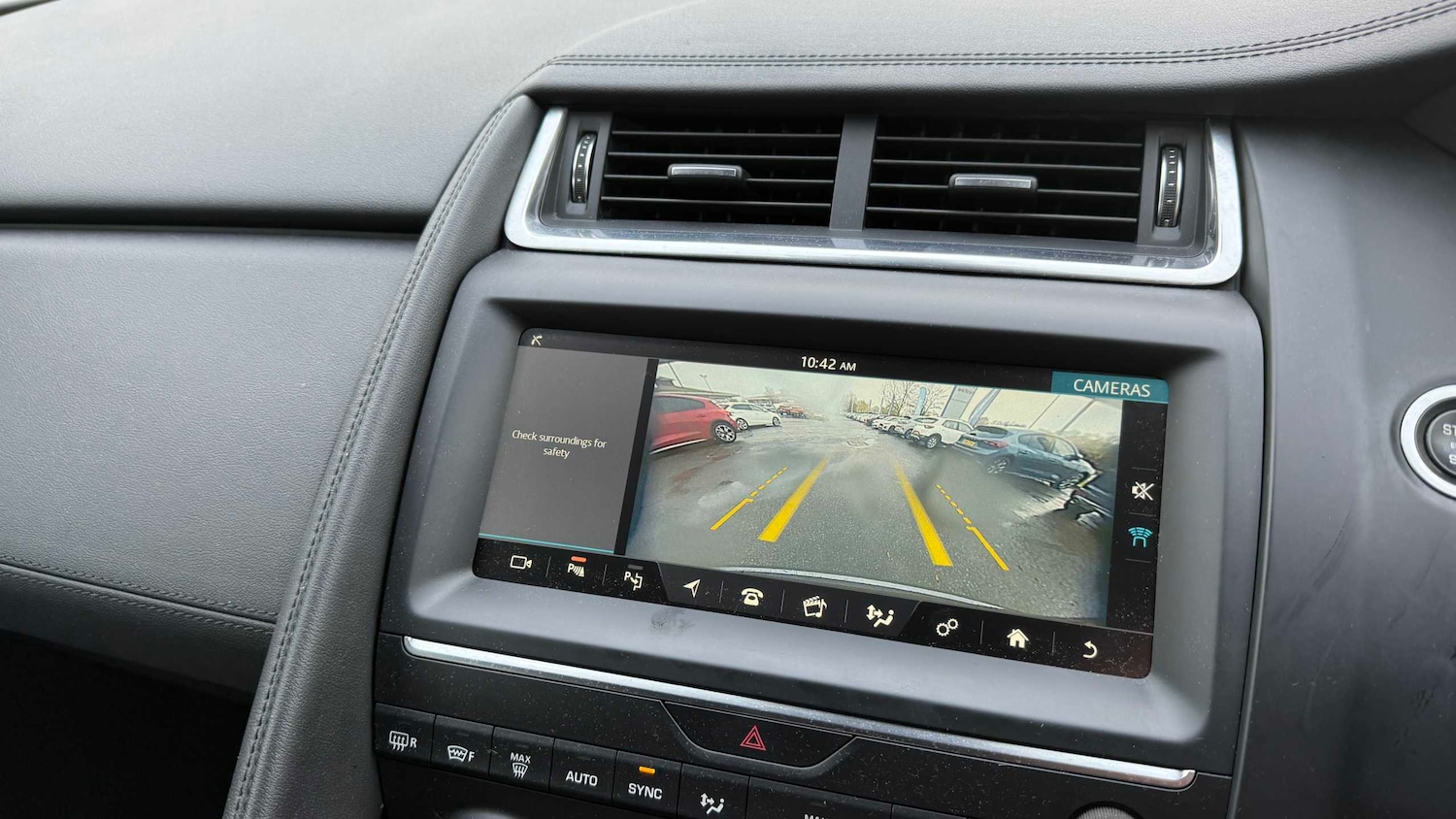 Used Jaguar E-Pace 2018 for sale - 76576019: Photo 18