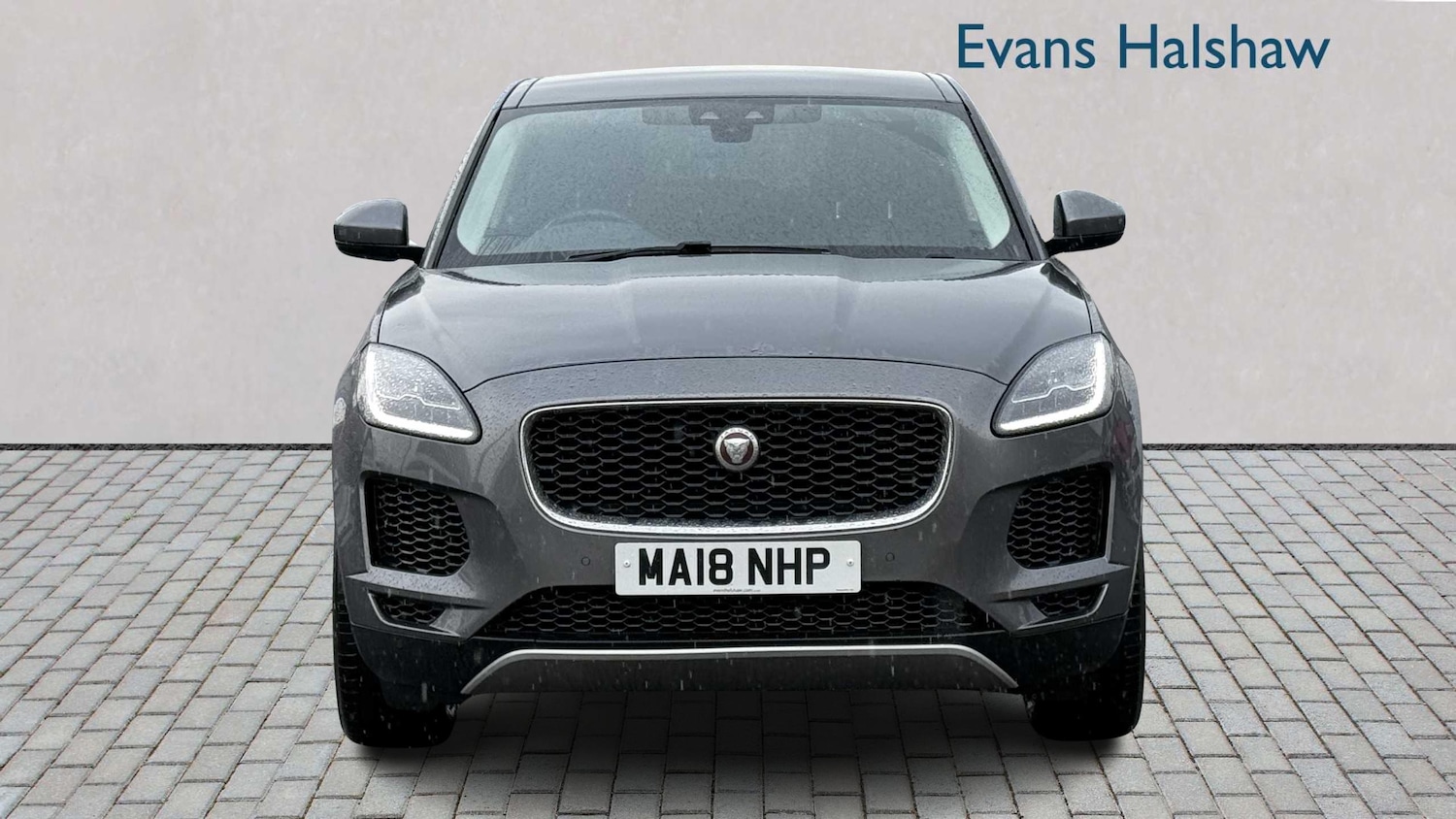 Used Jaguar E-Pace 2018 for sale - 76576019: Photo 2