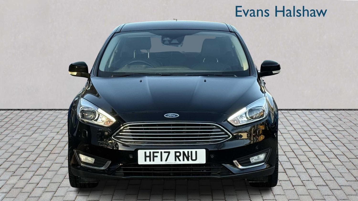 Used Ford Focus 2017 for sale - 76789265: Photo 2