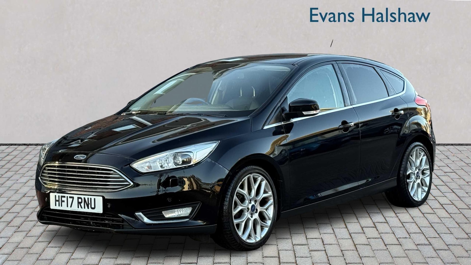 Used Ford Focus 2017 for sale - 76789265: Photo 3