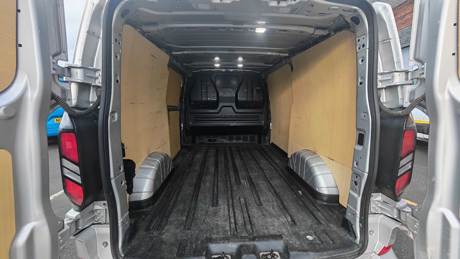 Used Ford Transit Custom 2024 for sale - 77270340: Photo 5