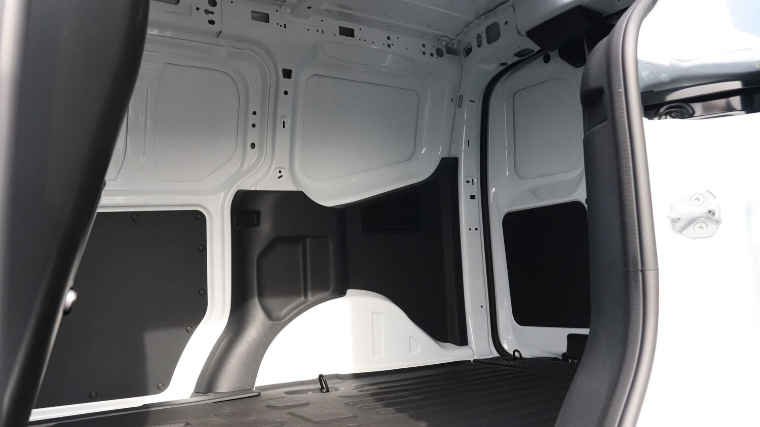 Used Ford E-Transit Courier for sale - 76218328: Photo 20