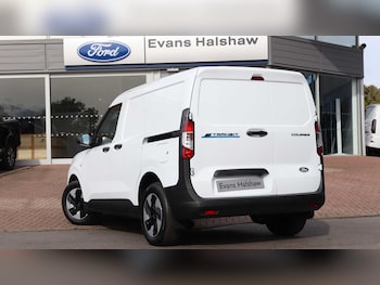 Used Ford E-Transit Courier 2025 for sale - 76218328: Photo