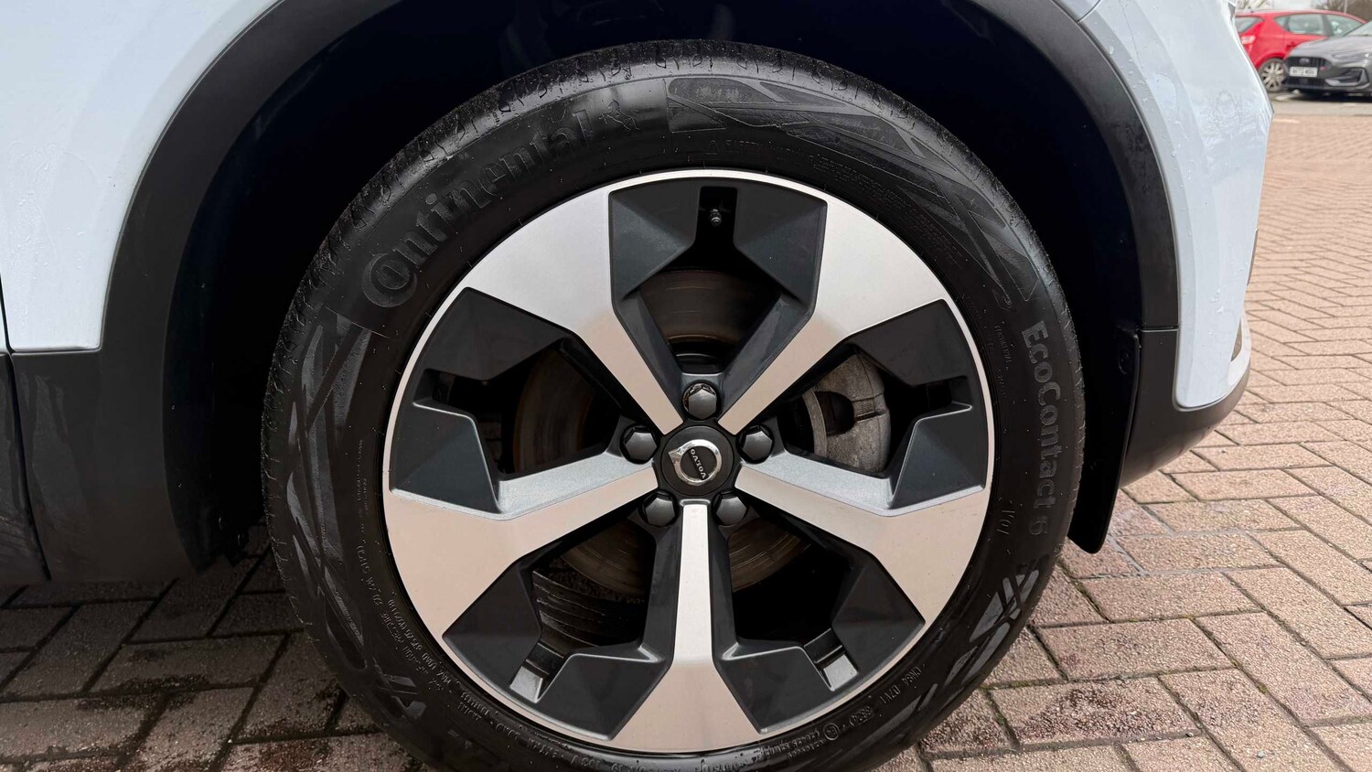 Used Volvo XC40 2024 for sale - 77711201: Photo 8