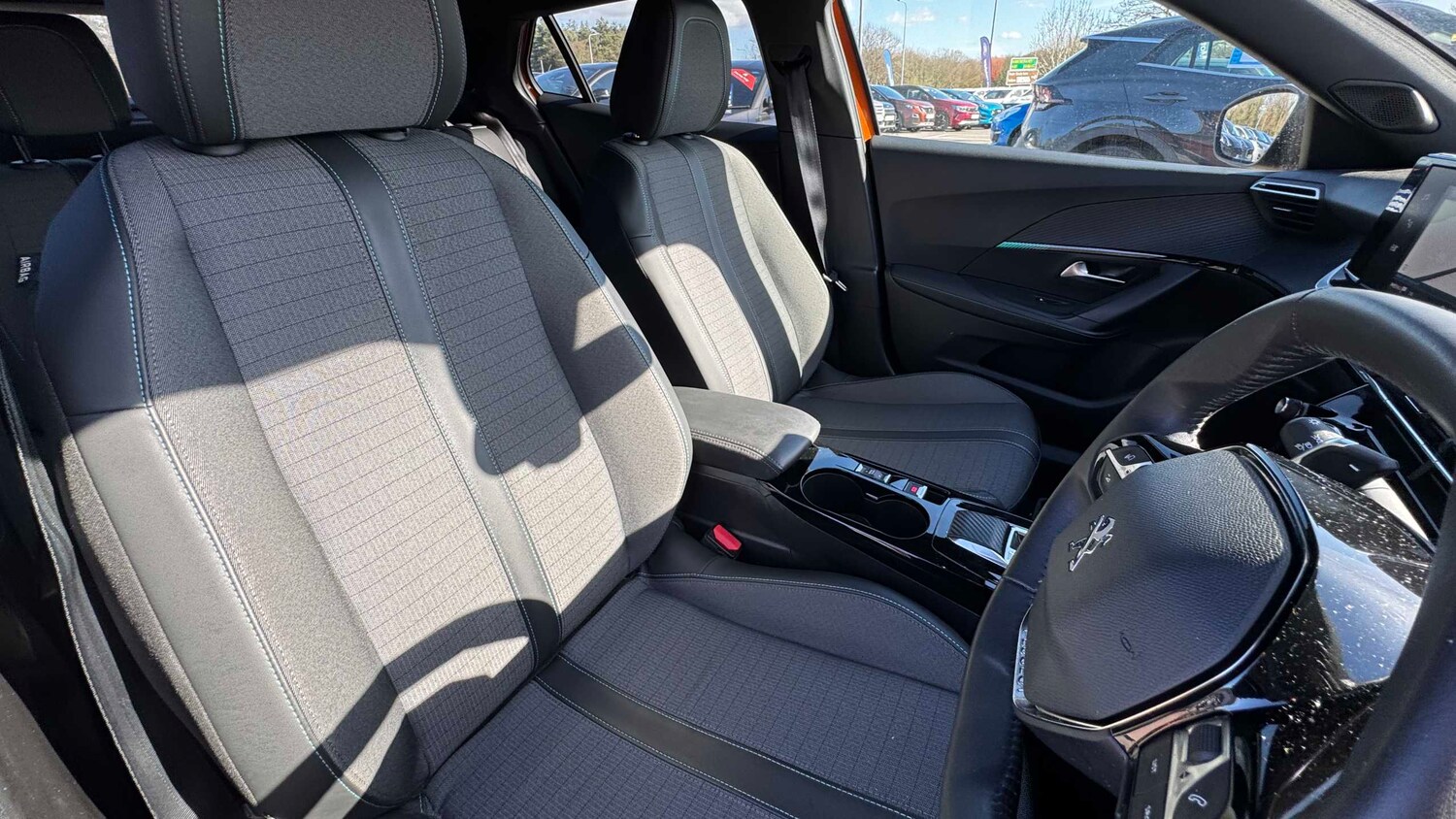 Used Peugeot 2008 2023 for sale - 77928479: Photo 11