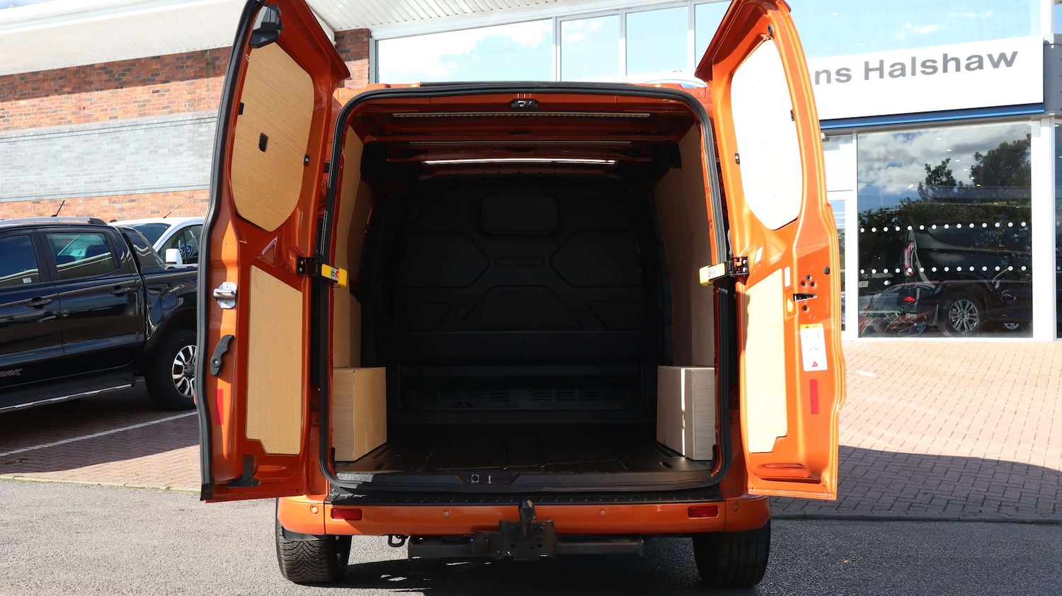 Used Ford Transit Custom 2022 for sale - 75785126: Photo 8