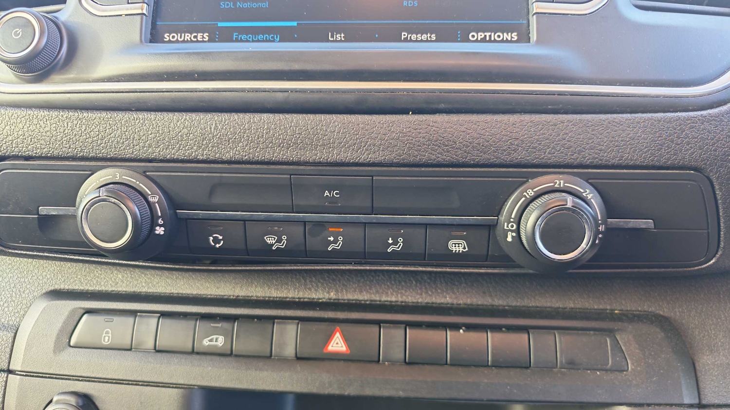 Used Peugeot Expert 2023 for sale - 77995960: Photo 17