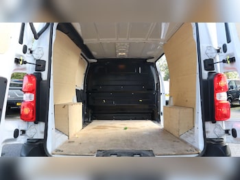 Used Peugeot Expert 2023 for sale - 77995960: Photo