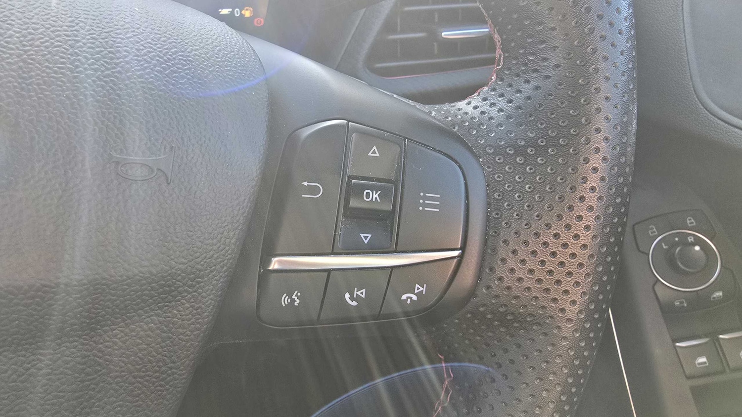 Used Ford Puma 2023 for sale - 76401270: Photo 17