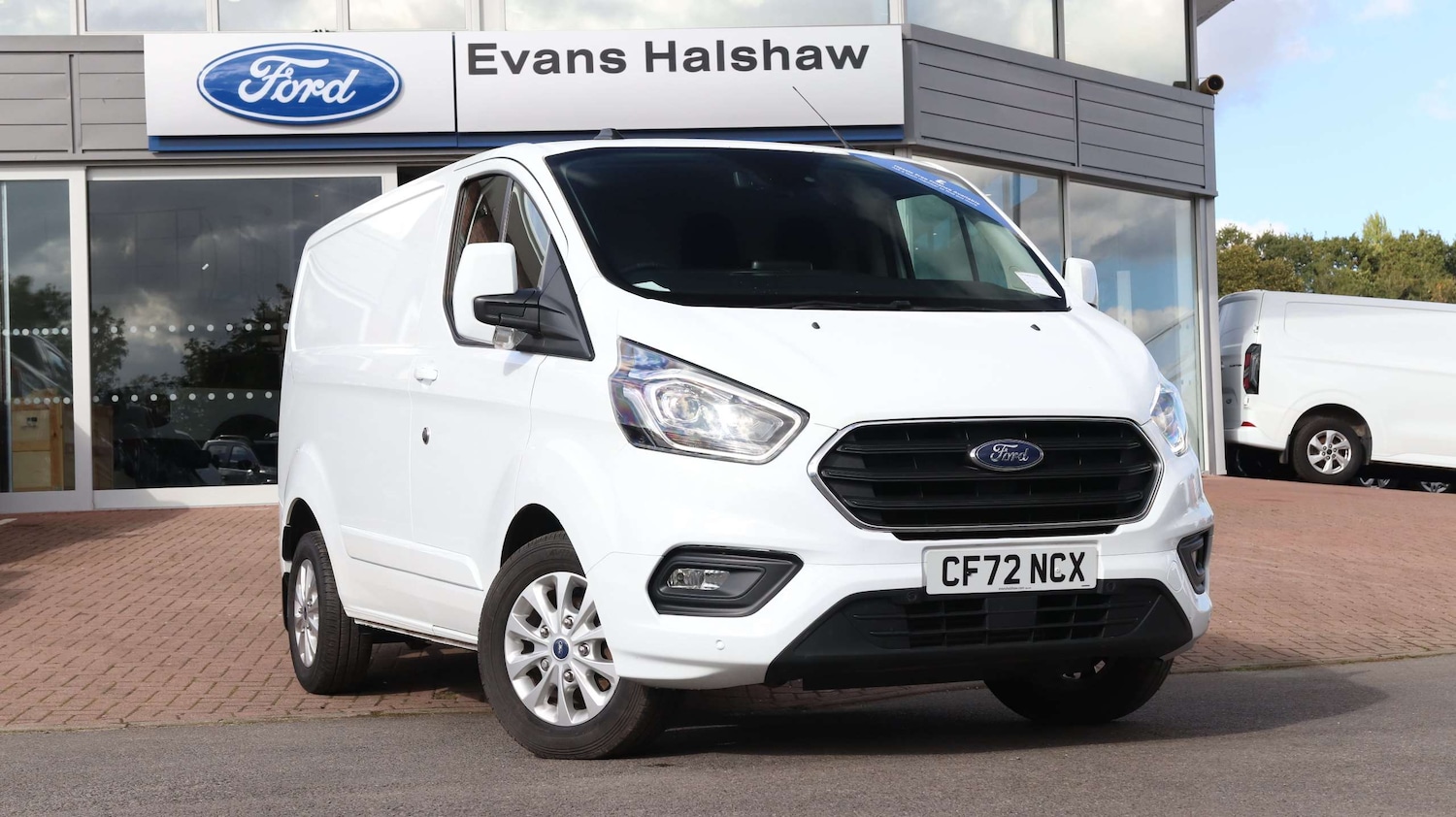 Used Ford Transit Custom 2023 for sale - 76789424: Photo 1