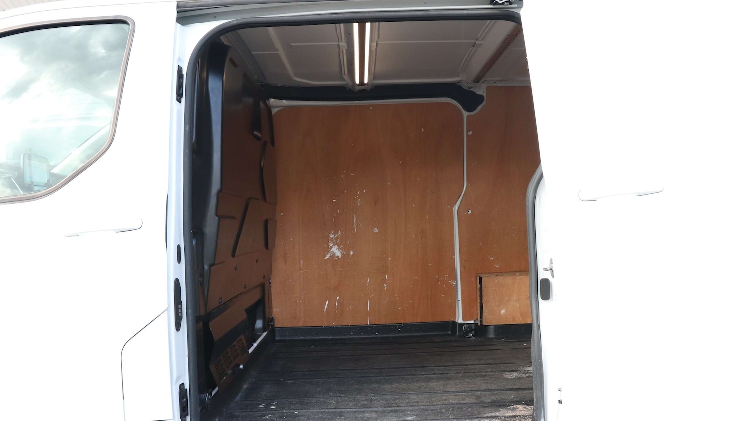 Used Ford Transit Custom 2023 for sale - 76789424: Photo 18