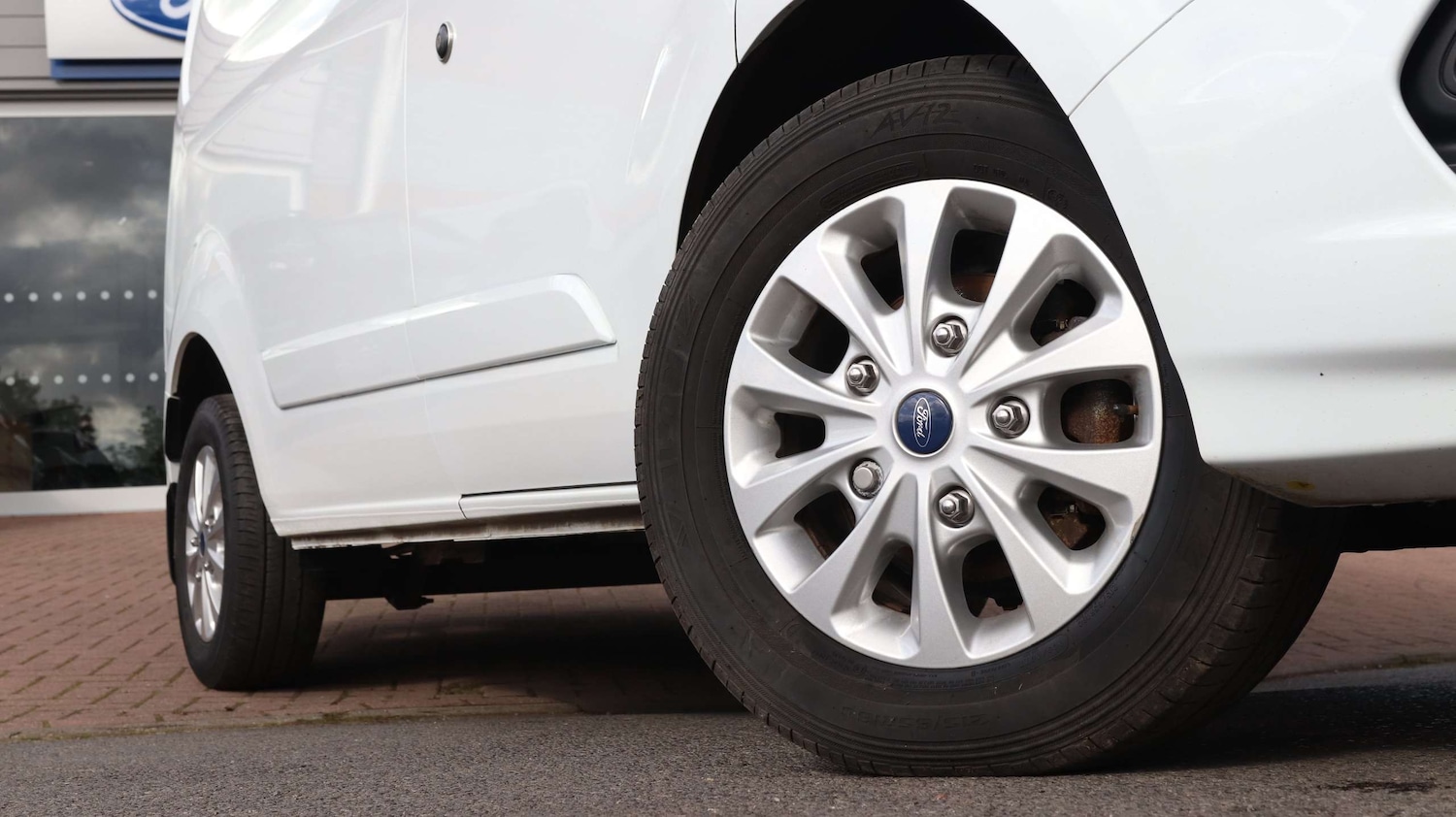 Used Ford Transit Custom 2023 for sale - 76789424: Photo 3