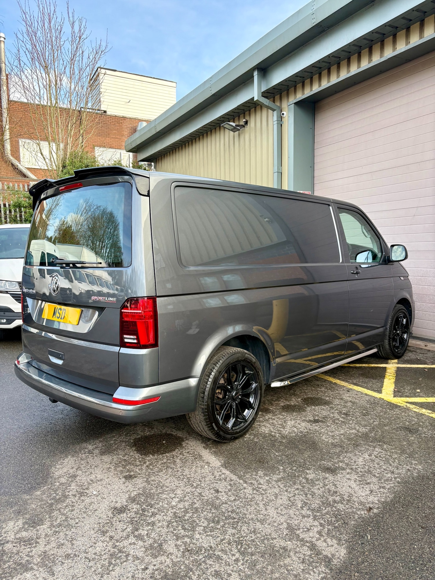 Used Volkswagen Transporter 2023 for sale - 77403607: Photo 9