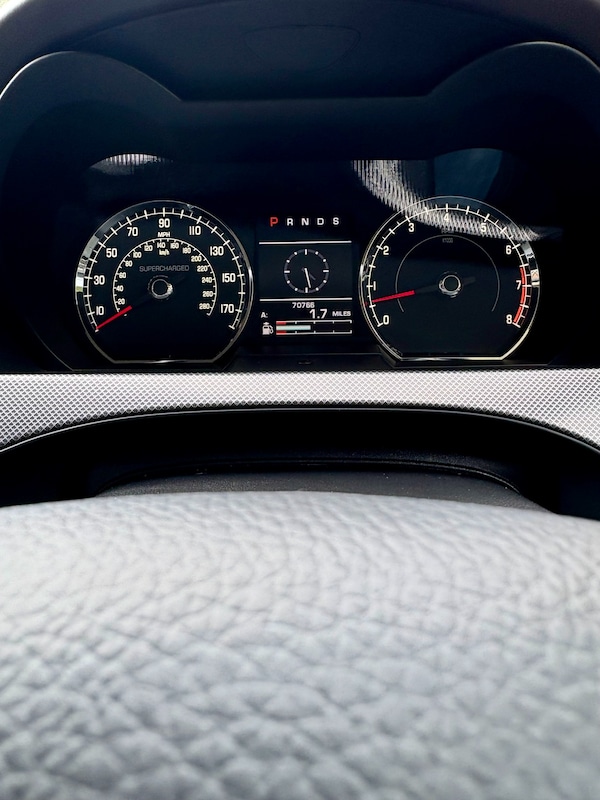 Used Jaguar XKR 2011 for sale - 75443559: Photo 17