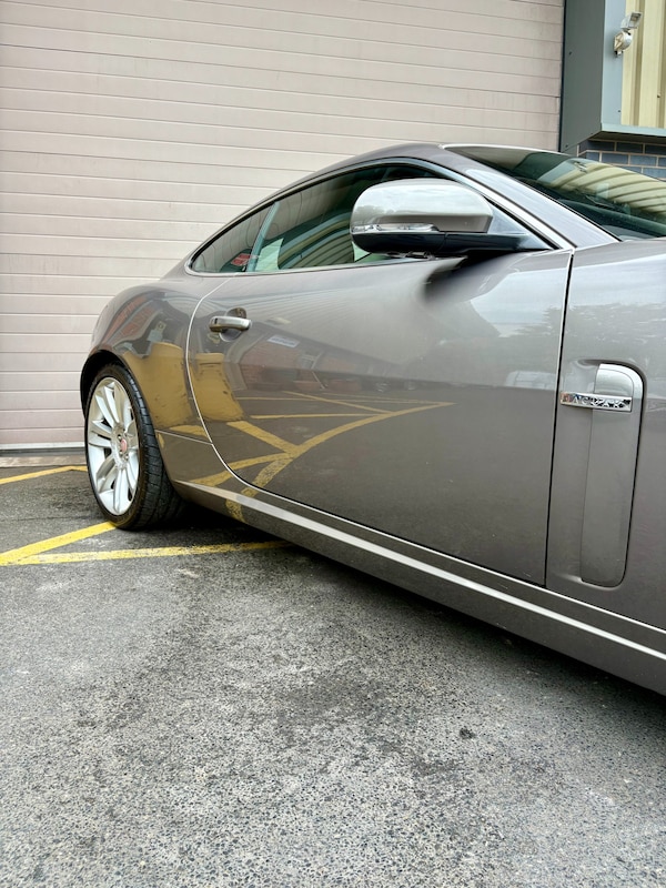 Used Jaguar XKR 2011 for sale - 75443559: Photo 28
