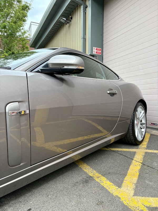 Used Jaguar XKR 2011 for sale - 75443559: Photo 31
