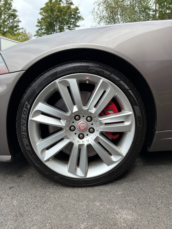 Used Jaguar XKR 2011 for sale - 75443559: Photo 9