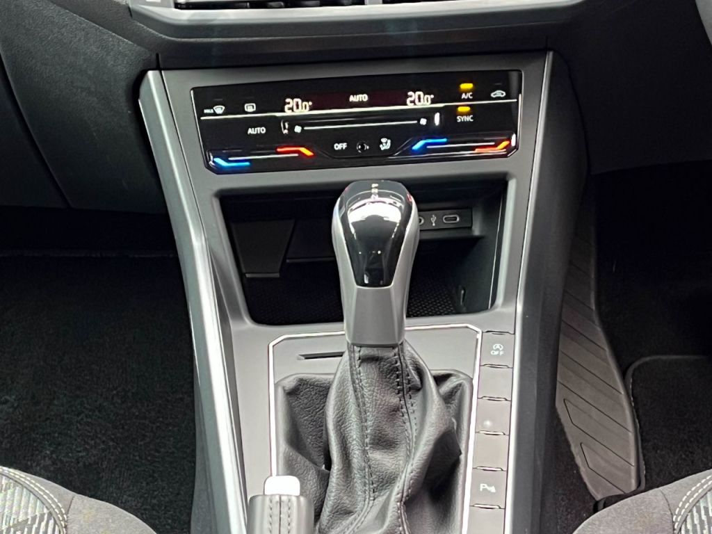 Used Volkswagen Polo 2024 for sale - 76734623: Photo 11