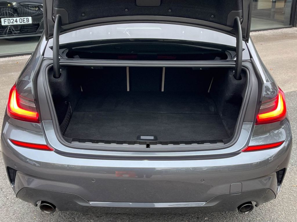 Used BMW 3 Series 2021 for sale - 76734631: Photo 31