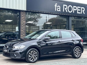 Used Volkswagen Polo 2024 for sale - 76734624: Photo