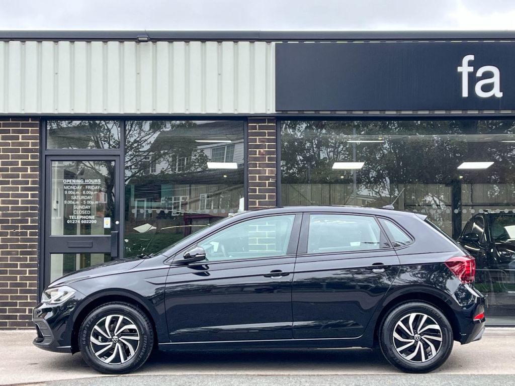 Used Volkswagen Polo 2024 for sale - 76734624: Photo 3