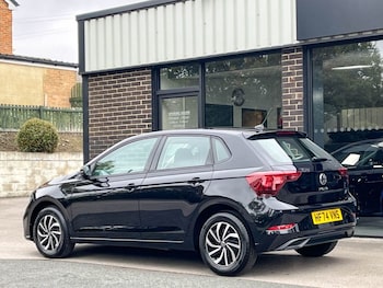 Used Volkswagen Polo 2024 for sale - 76734624: Photo