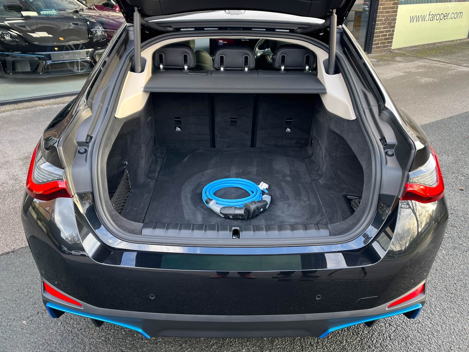 Used BMW i4 2024 for sale - 76834711: Photo 33