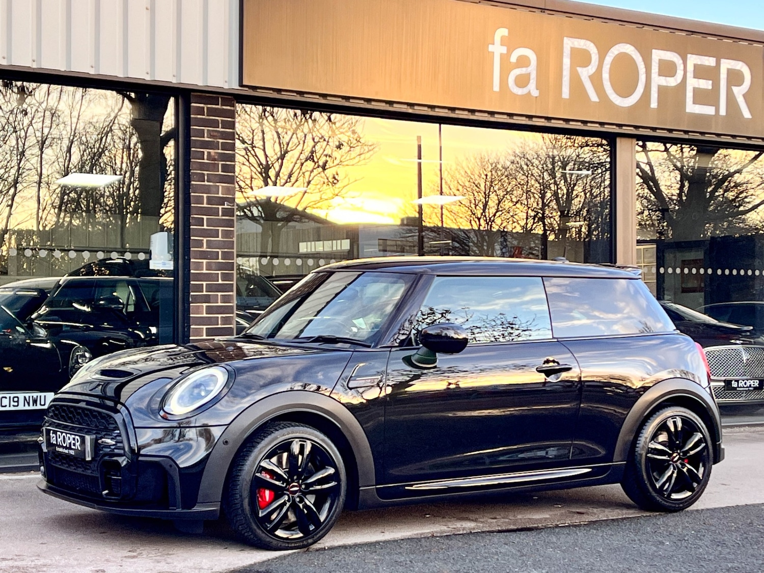 Used MINI Hatch 2022 for sale - 77324420: Photo 2