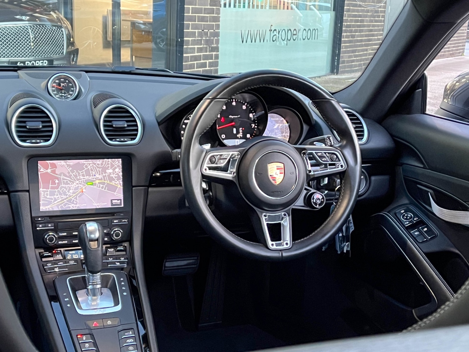 Used Porsche 718 Cayman 2019 for sale - 76794707: Photo 10