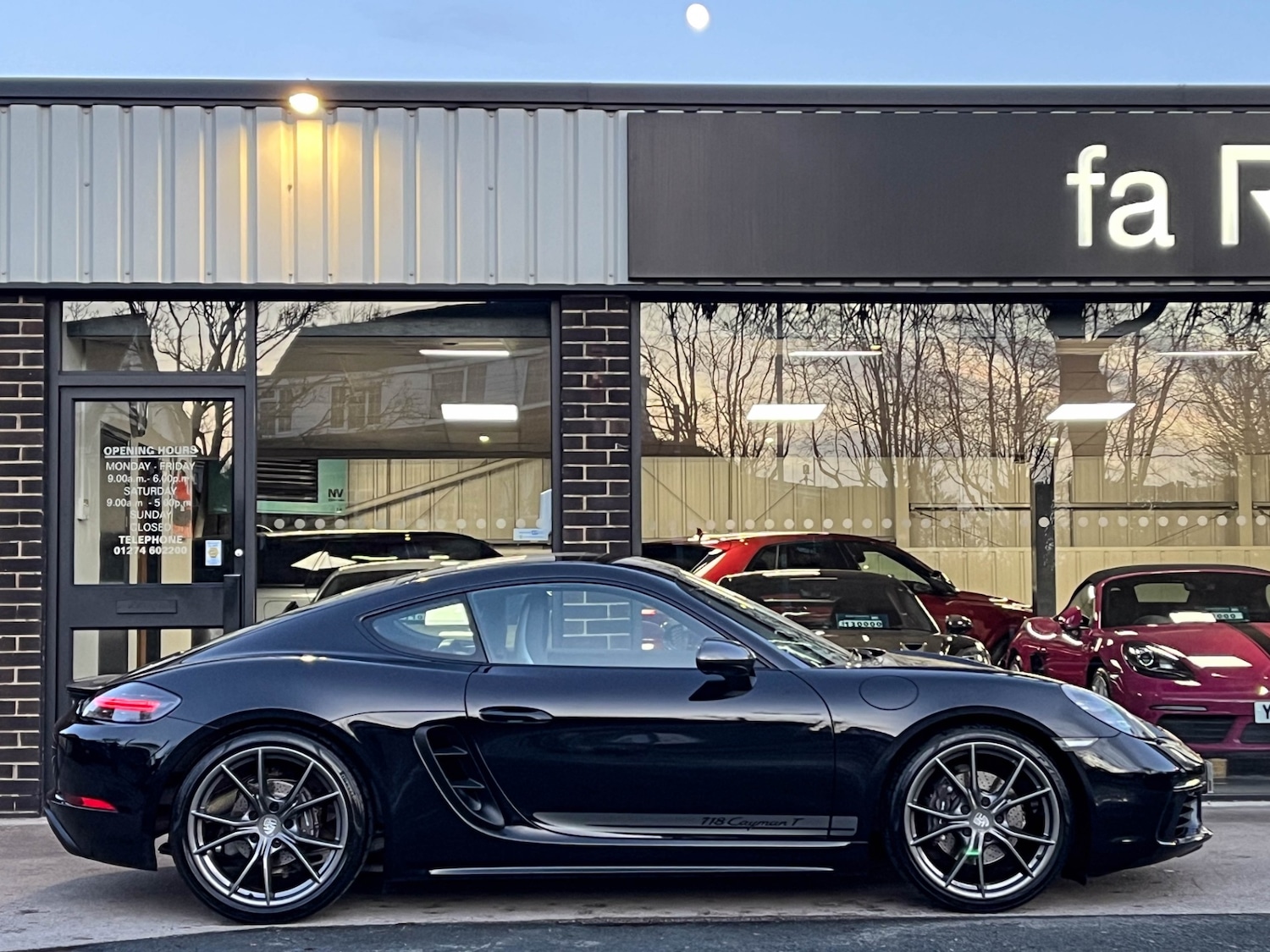 Used Porsche 718 Cayman 2019 for sale - 76794707: Photo 15