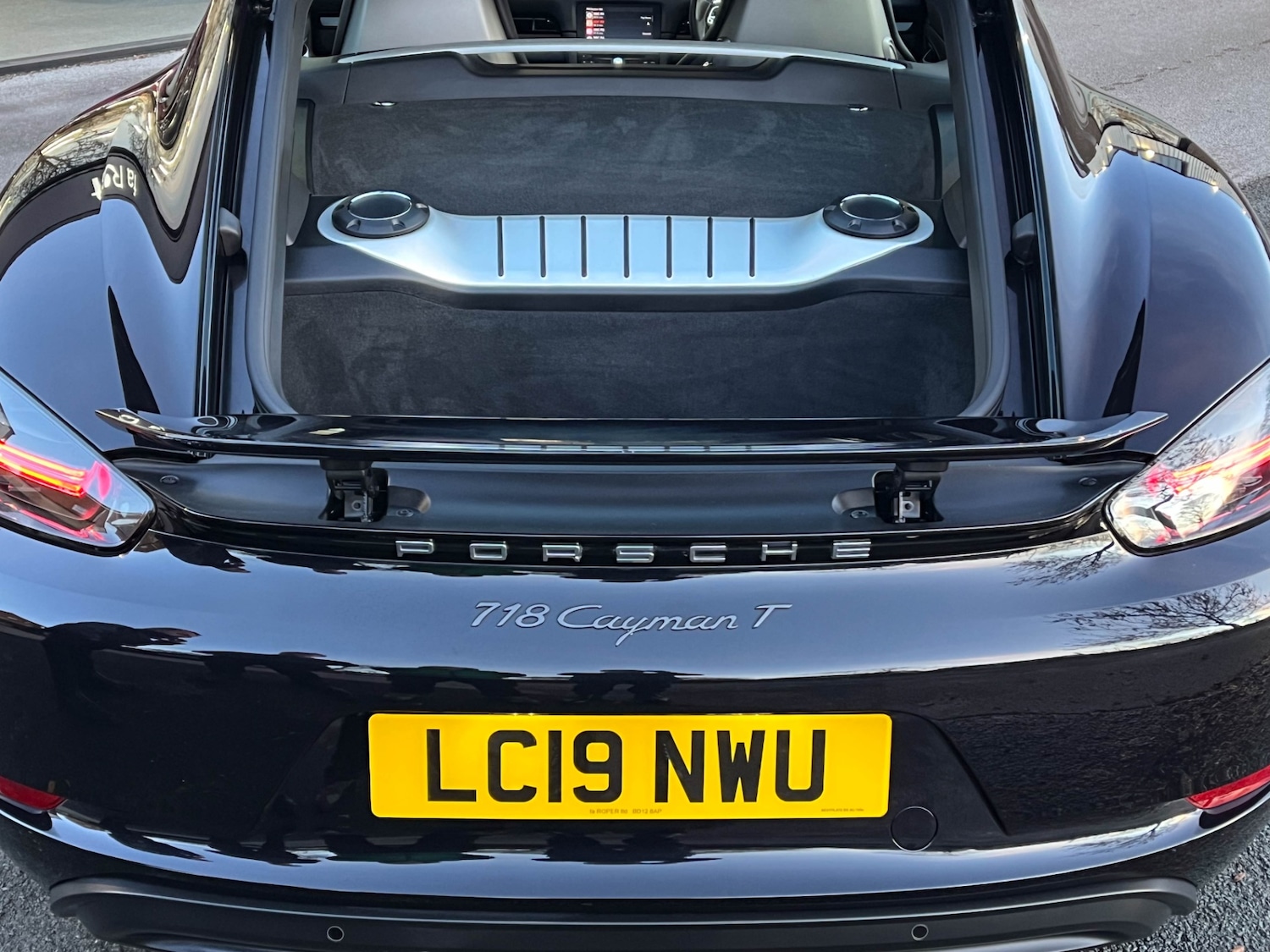 Used Porsche 718 Cayman 2019 for sale - 76794707: Photo 31